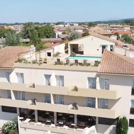 Hotel Les Nevons L'Isle-sur-la-Sorgue Bagian luar foto