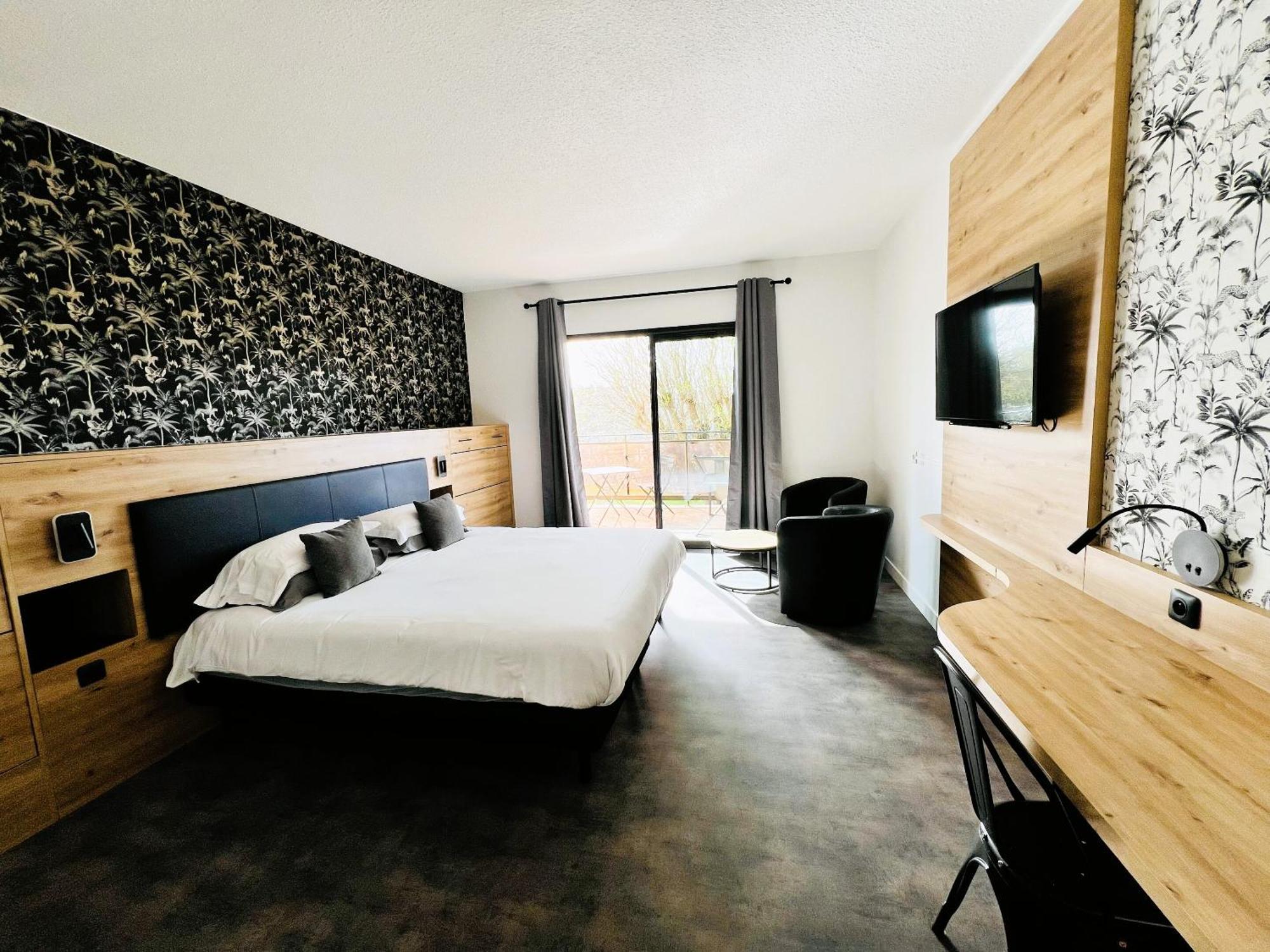 Hotel Les Nevons L'Isle-sur-la-Sorgue Ruang foto