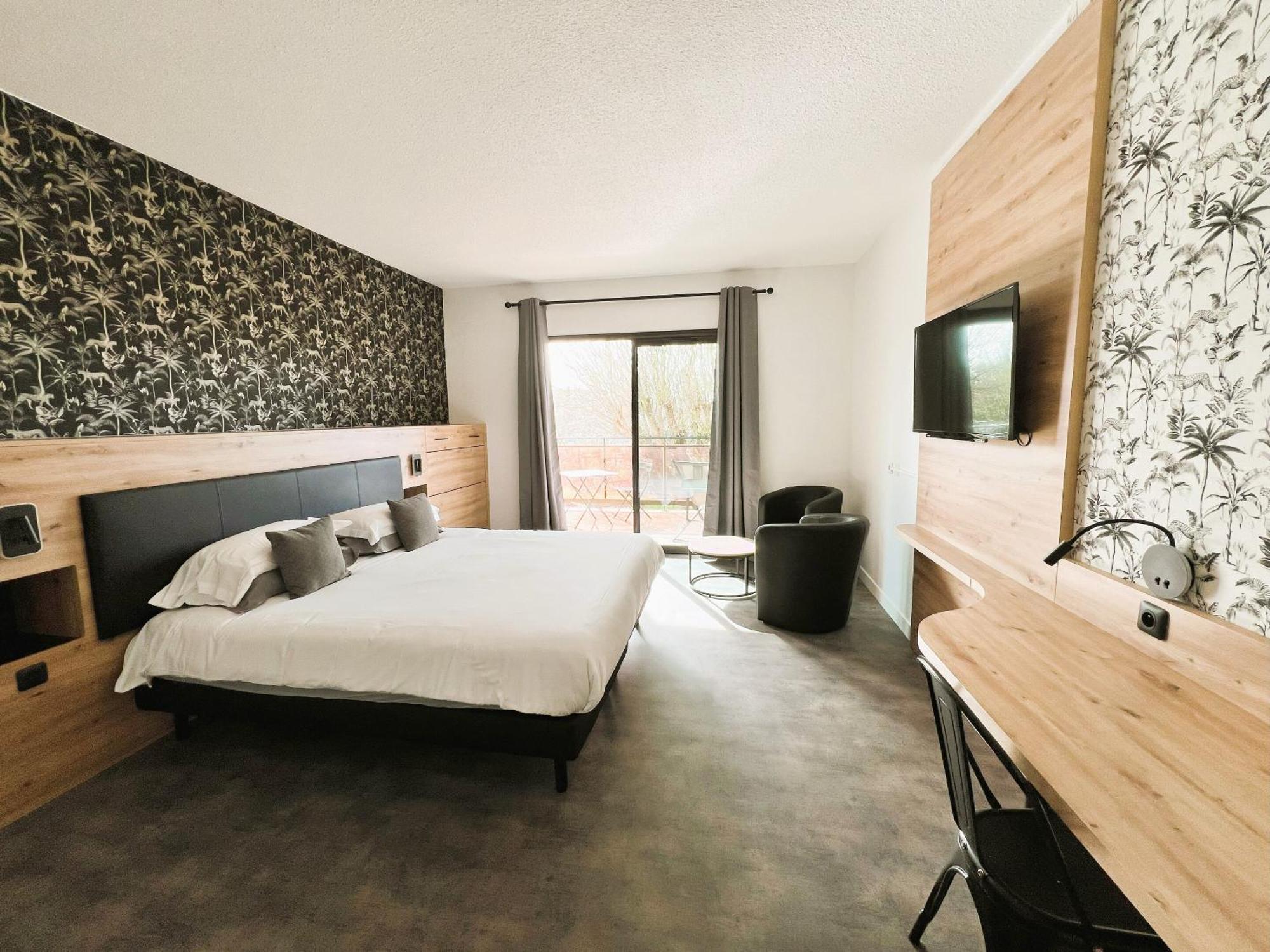 Hotel Les Nevons L'Isle-sur-la-Sorgue Ruang foto